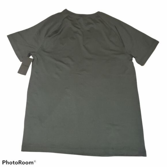 Hurley Black Shirt Size Medium UFP 50+ Sun Protection Quick Dry - Picture 2 of 7